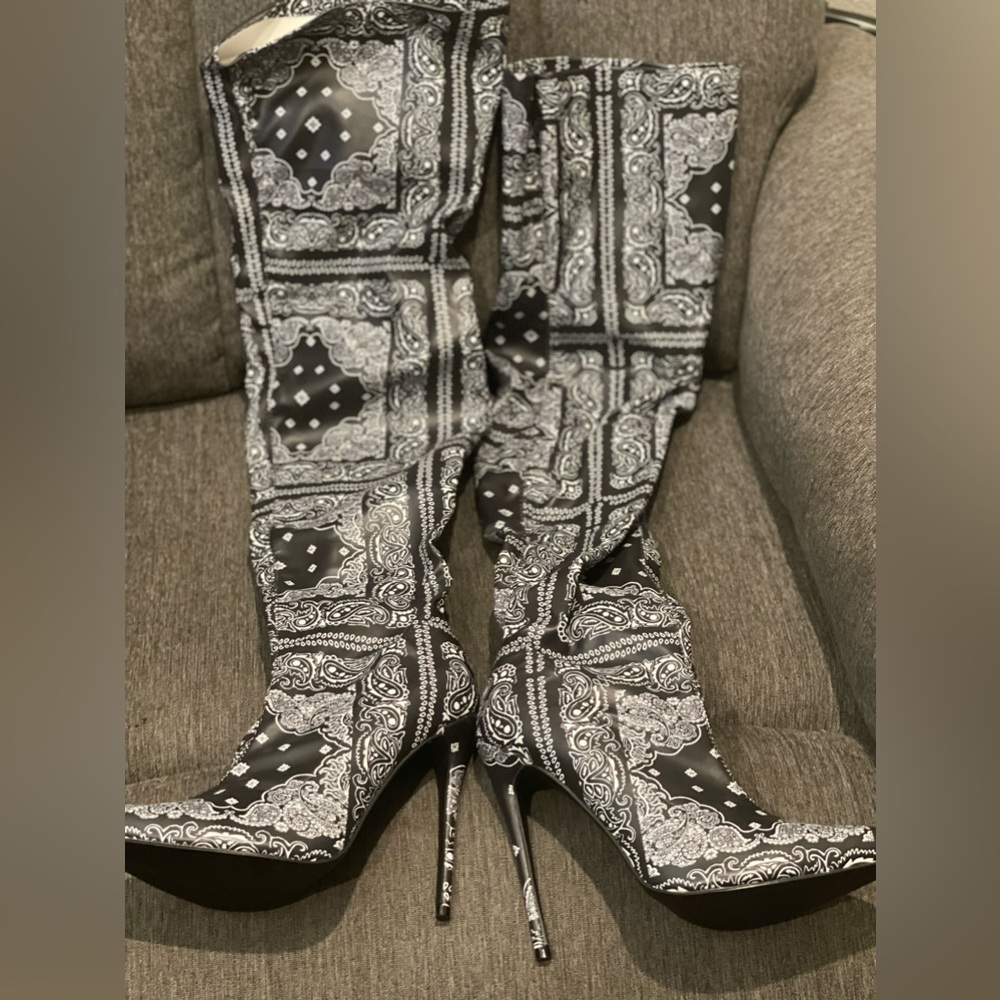 Pretty Little Thing Thigh High Boots